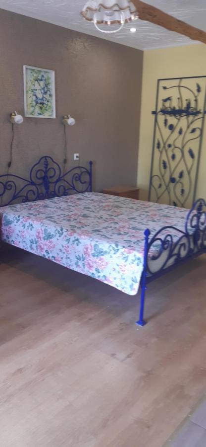Viesu Nams "Laimes Pakavs" Hotel Straupe Ngoại thất bức ảnh