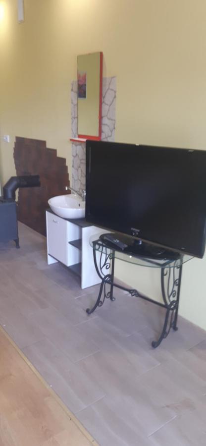 Viesu Nams "Laimes Pakavs" Hotel Straupe Ngoại thất bức ảnh
